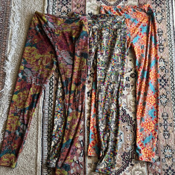 LuLaRoe BUNDLE of 3 Leggings OS Green Red Yellow White Floral - Picture 1 of 10